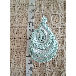 boucle d'oreille feuille crochet
